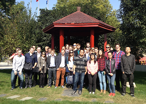 Dutch Students Visit Shanghai Factory